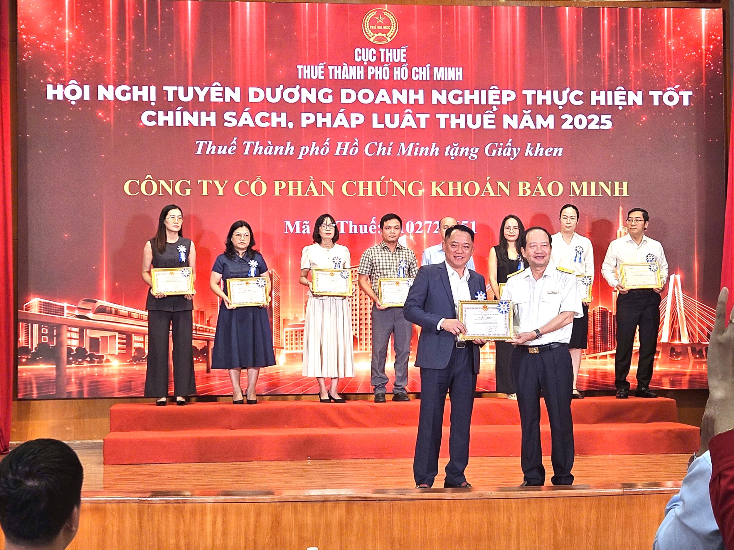 Anh chinh sang 1